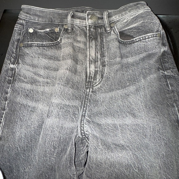 WOMENS AE BLACK WASHED BAGGY MOM JEANS SIZE 2 SHORT - Picture 6 of 16